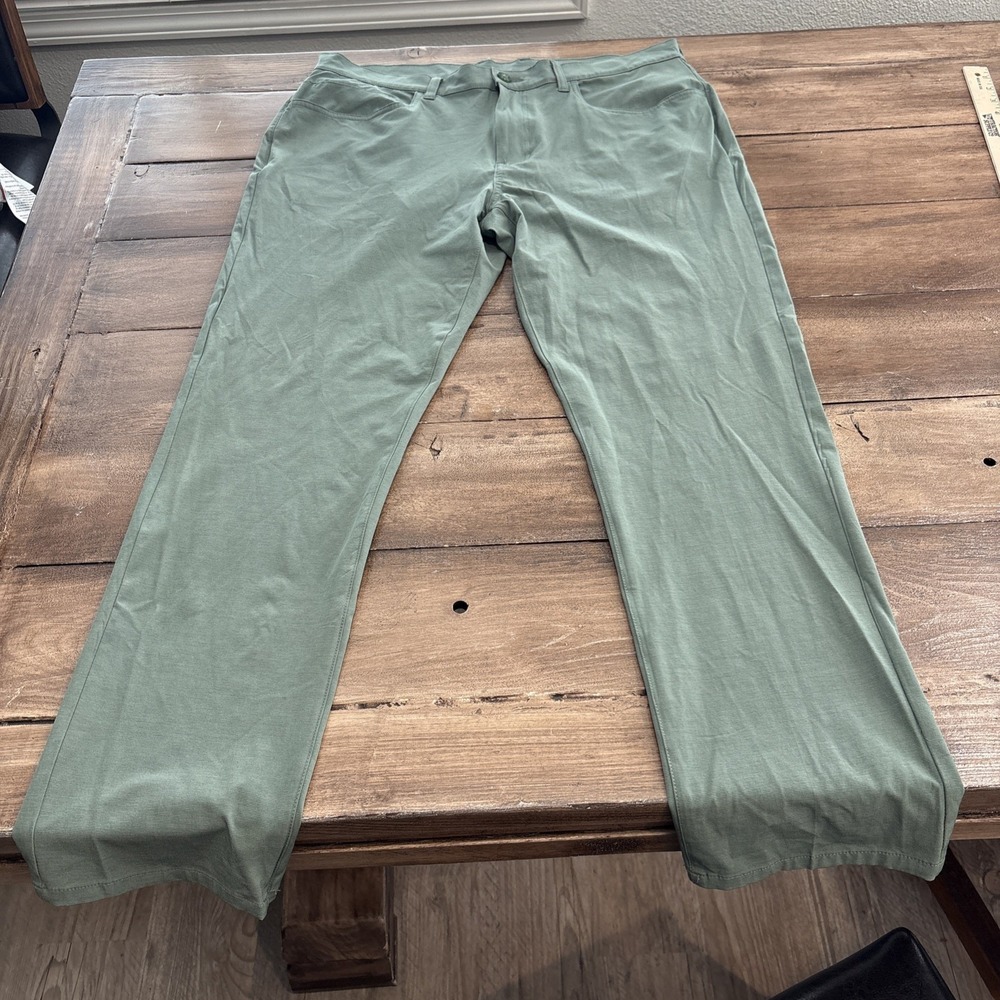 Callaway Golf Pants Mens 36x31 Green Opti-Dri Performance Chino
